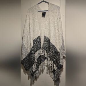 Elegant Black and White Women's Poncho